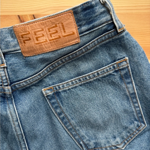 Feel Studio Inc. The Genuine Jean - Picture 11 of 13